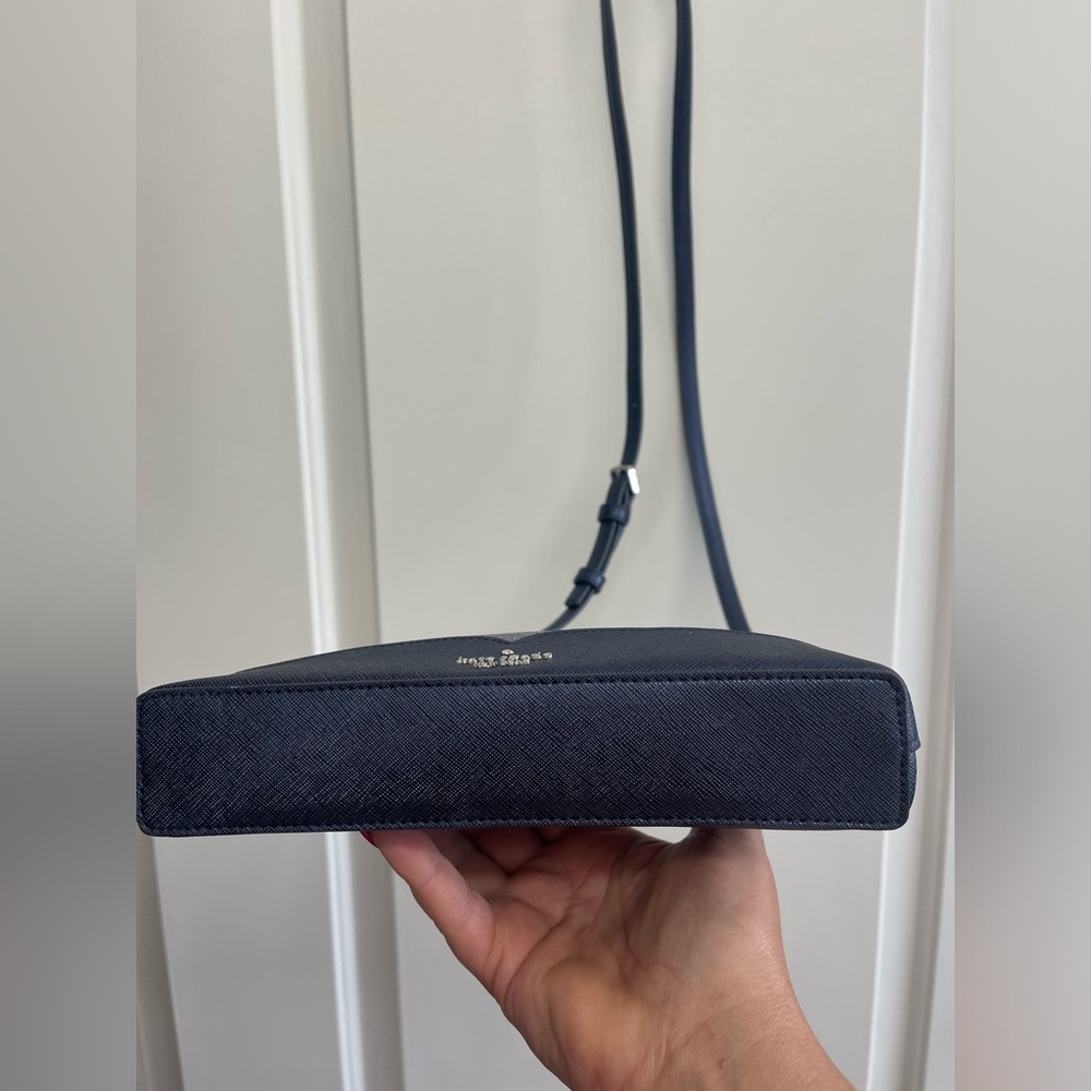 NWOT! Kate Spade Lola Glitter Navy and Silver Crossbody Bag( Navy dusk) - Picture 13 of 16